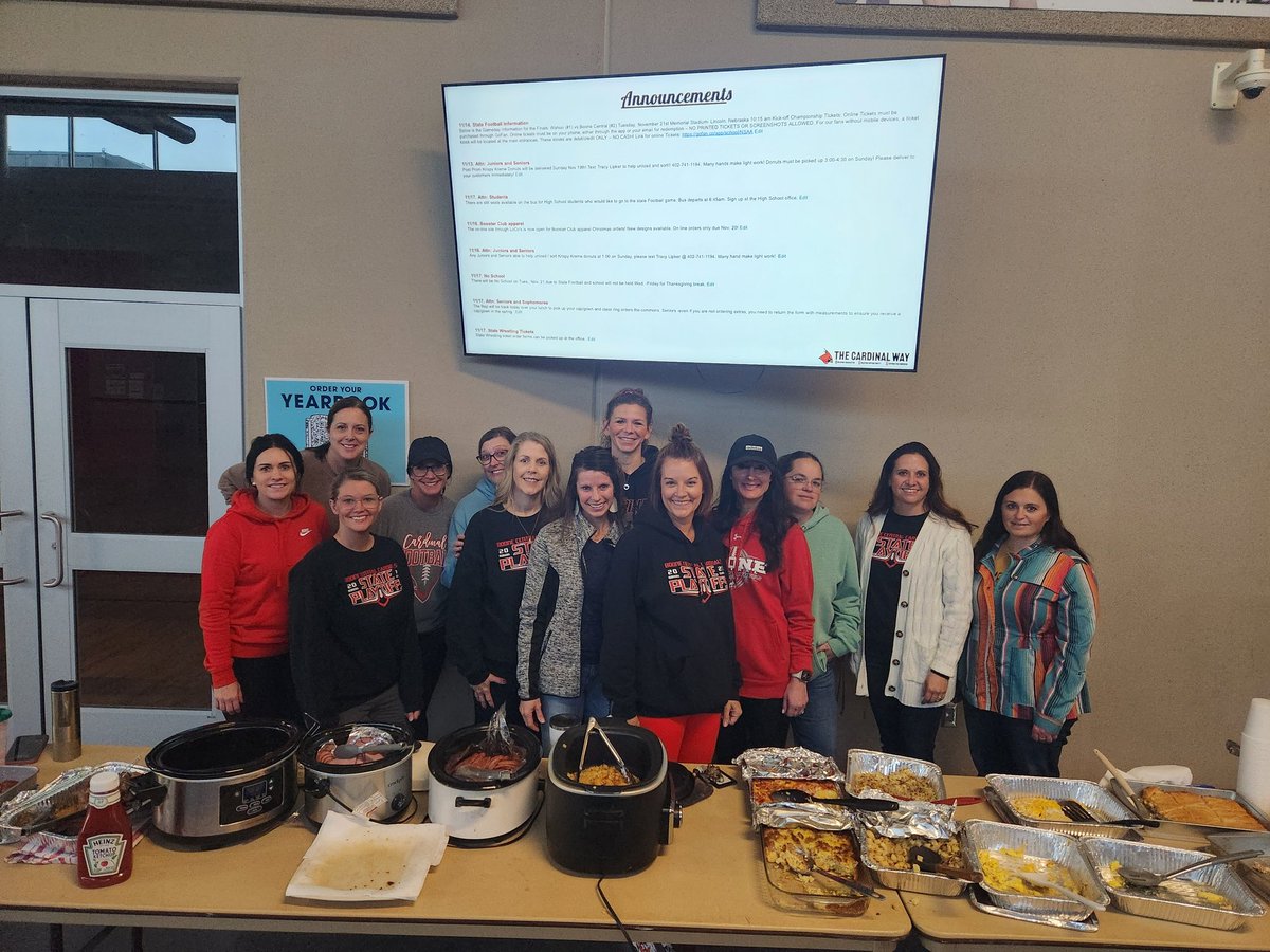 football_boone's tweet photo. Rule #5 - "Hug your momma n tell her you love her!" - Thanks to all our mommas for putting on team breakfast this morning! #OneMission https://t.co/ppyV6nwqOx