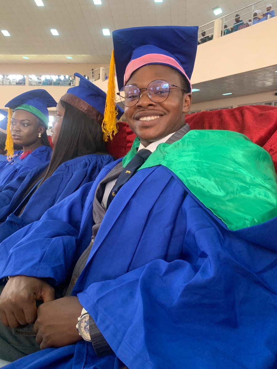 Psalmueh's tweet photo. Glory to Jesus!🥳🥳🎉🎉
I’m a degree better and greater
https://t.co/Xydp34v2lf Forestry and Wood Technology👨🎓
#futaclass21 #GrandezaClass21 #graduation #Convocation23 https://t.co/n0gCcrtaQC