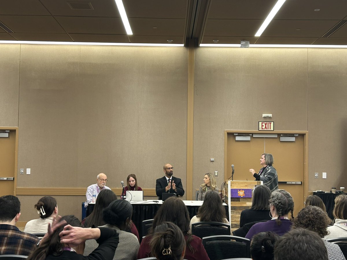 #NCTE23 <a href="/ncte/">National Council of Teachers of English (NCTE)</a> <a href="/MeghanValerio/">Dr. Meghan Valerio</a> gets applauds for her opening answer 👏👏👏