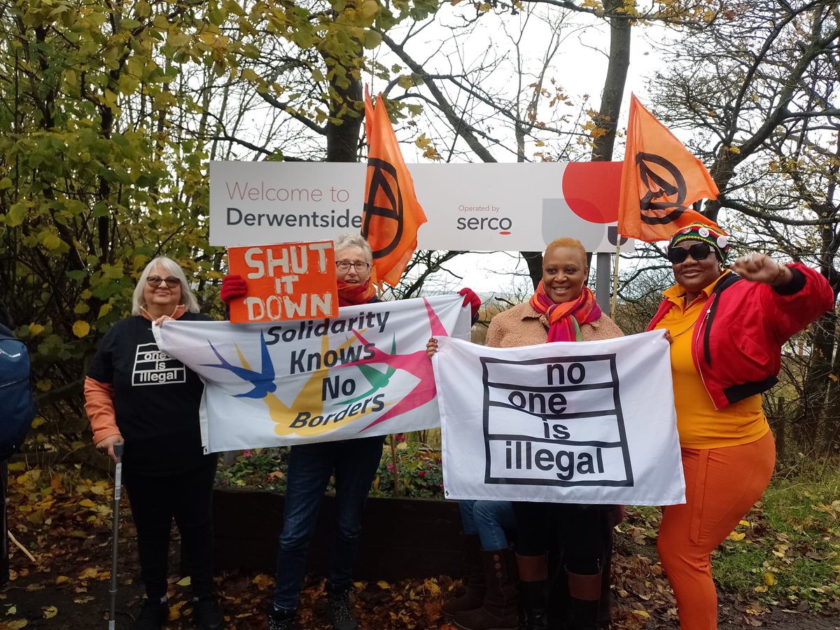 Brick by brick, wall by wall, detention centres have to fall! #EndDetention #RefugeesDeserveSafety