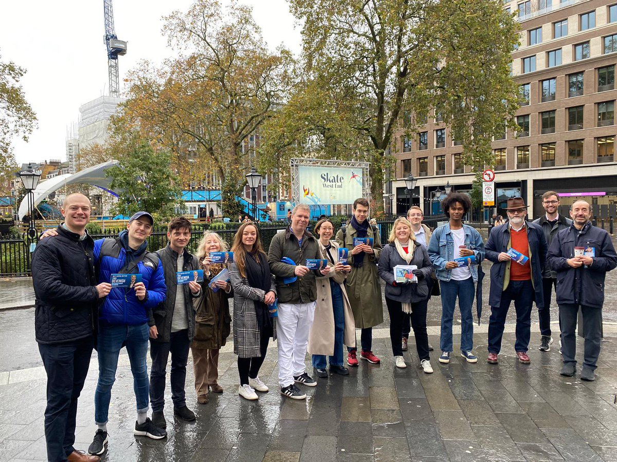 The rain did not stop us! Out today delivering our crime survey to people living in Mayfair and Fitzrovia, and spreading the good news about pedicab regulation. @twocitiesnickie @CampaignTim @l_keay @JonathanGlanz @LGBTCons @NextGenTories @CYoungWomen