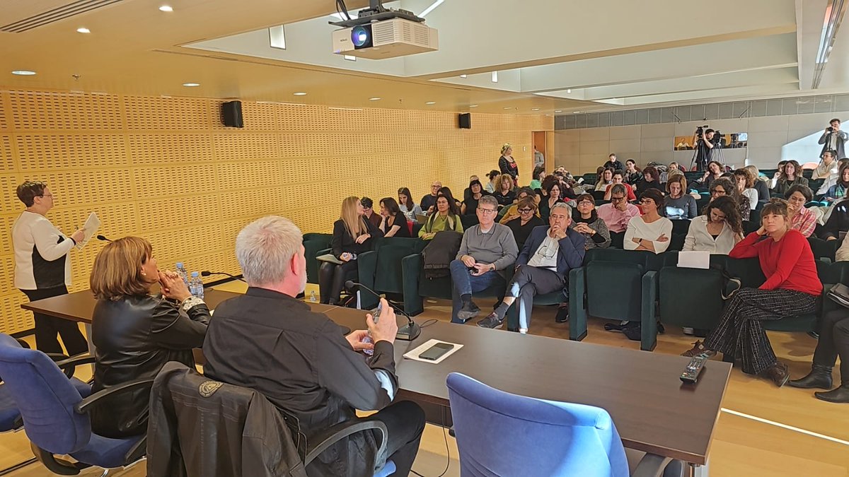 CopecPedagogs's tweet image. Gràcies per compartir amb nosaltres una jornada plena de coneixement i reflexió sobre les altes capacitats, amb un agraïment especial a totes les ponents que ho han fet possible.

#PromovemLaPedagogia #DefensemLaPedagogia