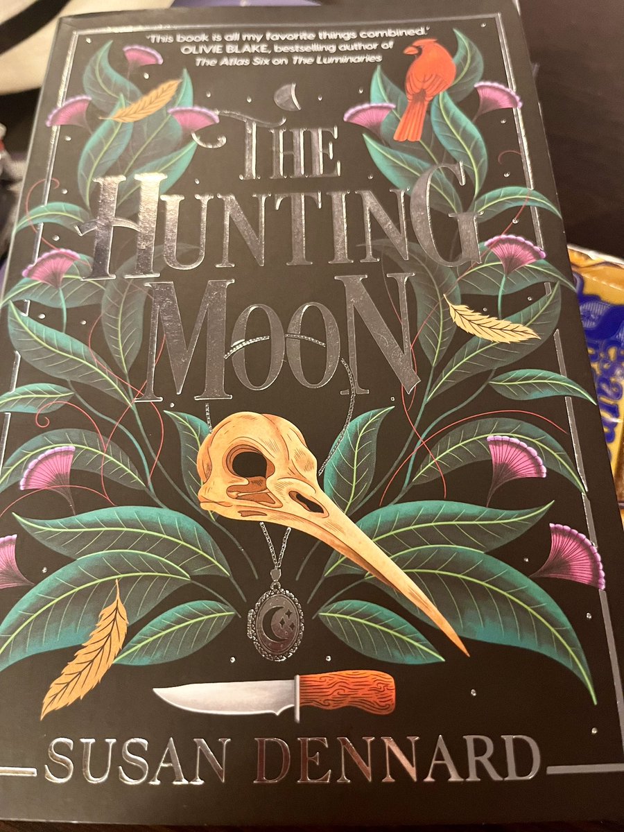 Just this moment finished this brilliant book… #TheHuntingMoon by @stdennard and 🤩 🤩 🤩 🤩 🤩 🤩!!!!!! Absolutely loved it…. Please please tell me there’s more to come 🥺 🥹 🙏 loved #TheLuminaries and this one is just as good definitely well with a read 5 🌟