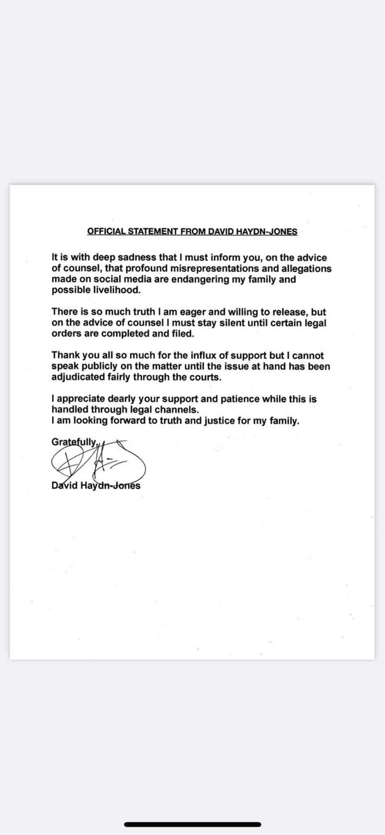 pandorakiin's tweet photo. Honest to goodness, that "Official Statement" looks like it was drafted in Google-fuckin'-Docs...

#DHJ #LETCH #TimesUpDHJ #MeToo #WeAreNotAfraid https://t.co/ybDLSFytEz