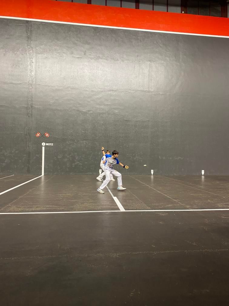 oiangurenbhi tweet media