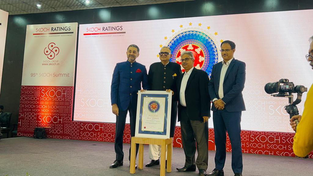 Devansh_IAS's tweet photo. Team Kishtwar wins SKOCH AWARD 2023 - GOLD

For Back2School initiative- bringing 1400 Tribal students to join education mainstream and rekindle their dreams✌🏽

@OfficeOfLGJandK @Divcomjammu @Rameshkumarias @listenshahid https://t.co/sQ9pab03E1