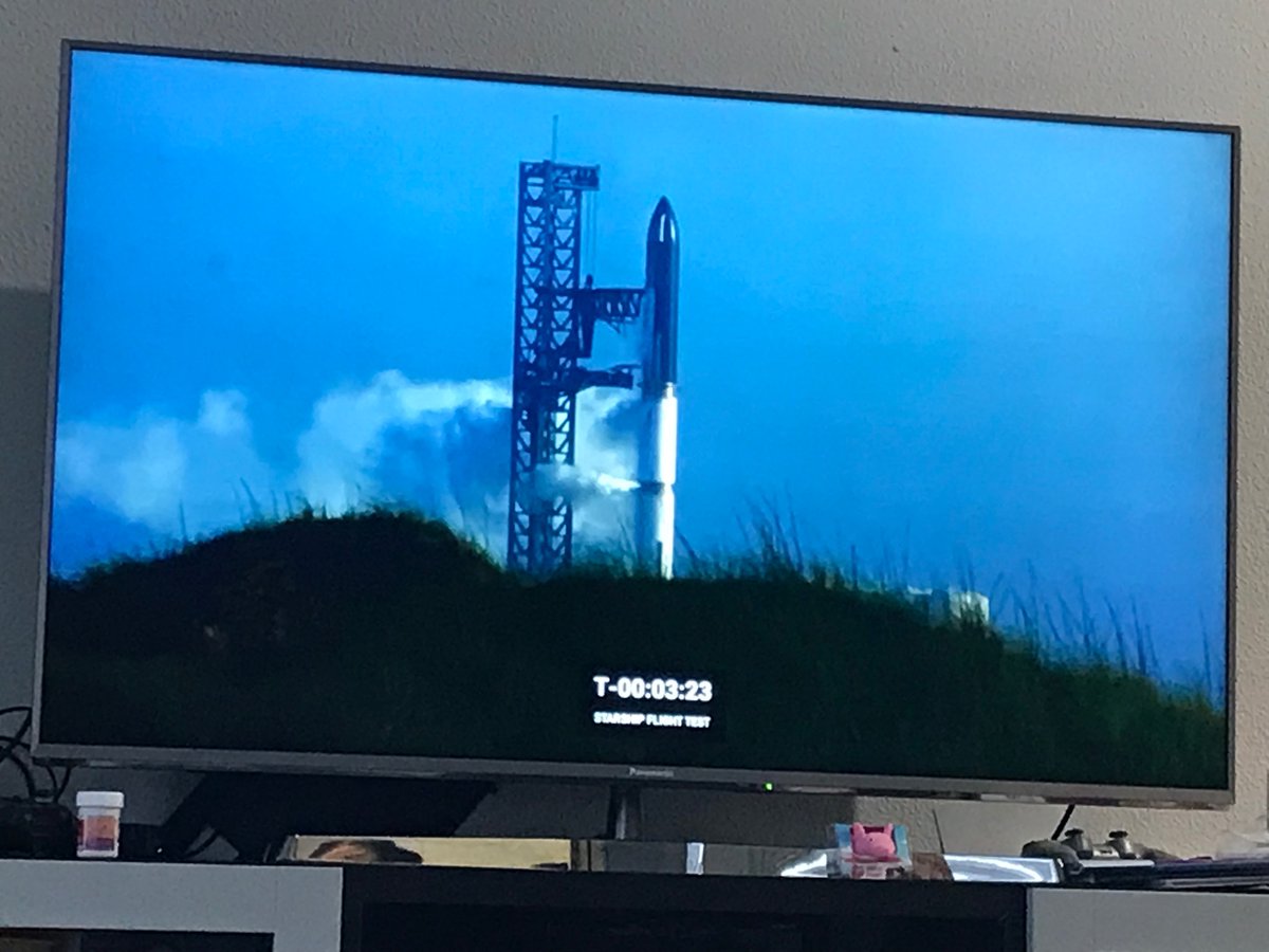 Paul van Zoggel tweet media