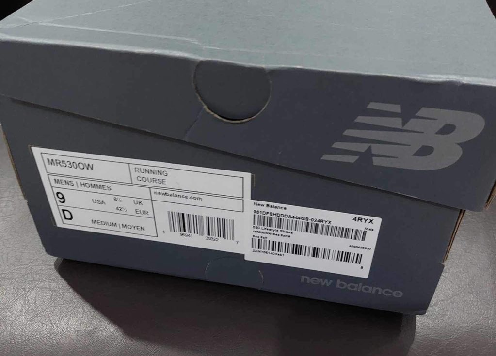 raichivesx's tweet photo. not enha related! 

wts lfb new balance 530s mens size 9

- ₱5,500 (₱5K if payo)
- brandnew (arrived today), only tried on once earlier to check if it fits (with socks on)
- ordered from zalora

rfs: kinda big for me 🥲

reply mine or dm to claim ! https://t.co/FZYvbqwsuB