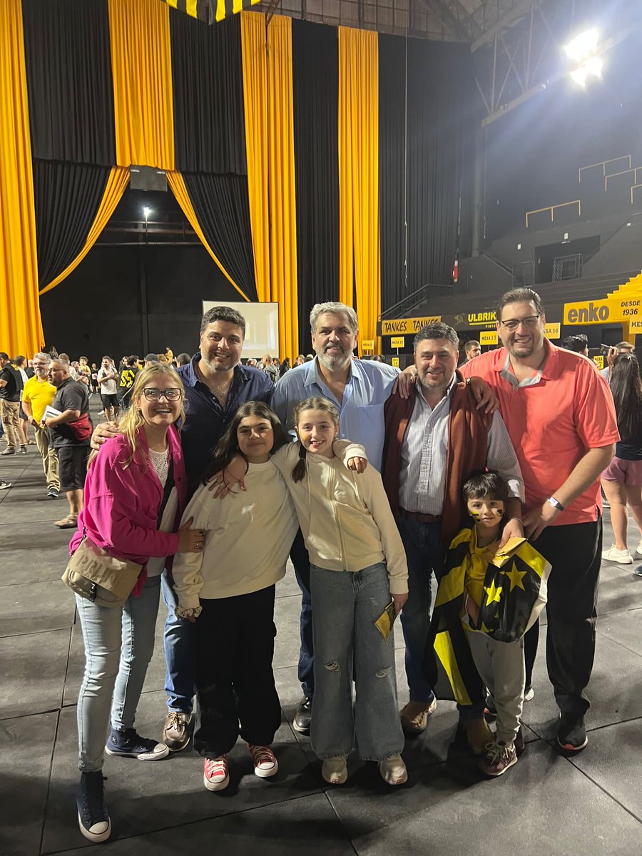 Agrupación Podemos + Peñarol - 1987 (@podemos1987) on Twitter photo 