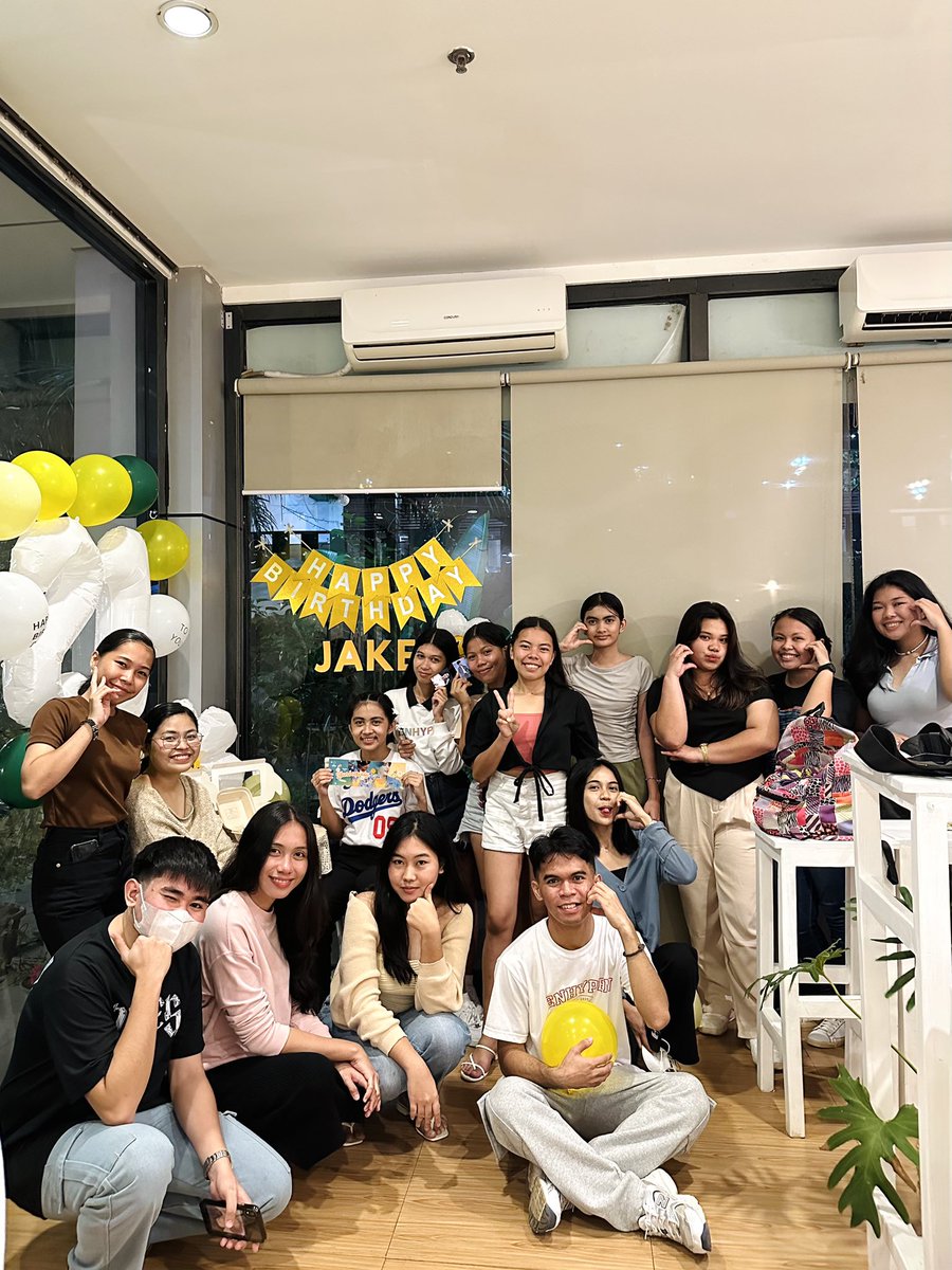 PalawEnha's tweet photo. Big thanks to everyone who joined us for #Jake's Bday CSE at @mkcafe2016! 🌟 Your smiles and energy brightened our special day just like sunshine. 🌞 Grateful for everyone who joined us today 💛 

In collaboration with @jakeupdateteam &amp; @ENpireEvents 🌼

#ENHYPENPALAWAN https://t.co/MiQrEFWYq2
