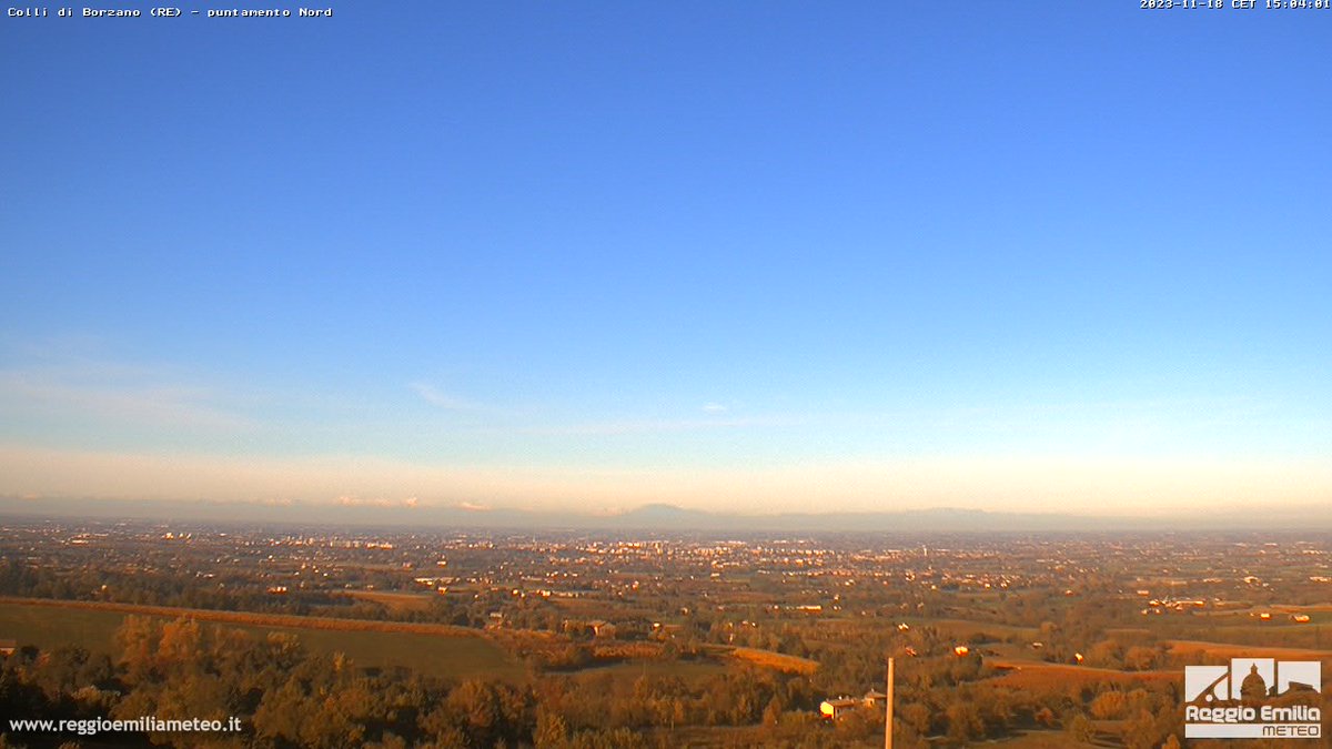 remeteo's tweet photo. Un'altra splendida giornata regalataci da un debole #Fohn☀️.
Soleggiato anche #domenica ma segue un nuovo peggioramento atteso per inizio settimana con cambio della circolazione.
Seguici su: https://t.co/Vq8Fi14bAn https://t.co/4hU81e8jUE