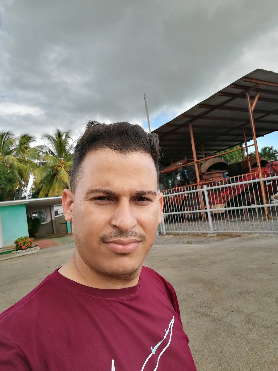 raidelveloz's tweet photo. #HABANACONS mordeniza el equipamiento informático de la UBPC Rigoberto Corcho de la @eaa_30Noviembre permitiendo aumentar la operatividad de #VERSAT y la informatización de procesos y actividades https://t.co/1xNK7tN1ve