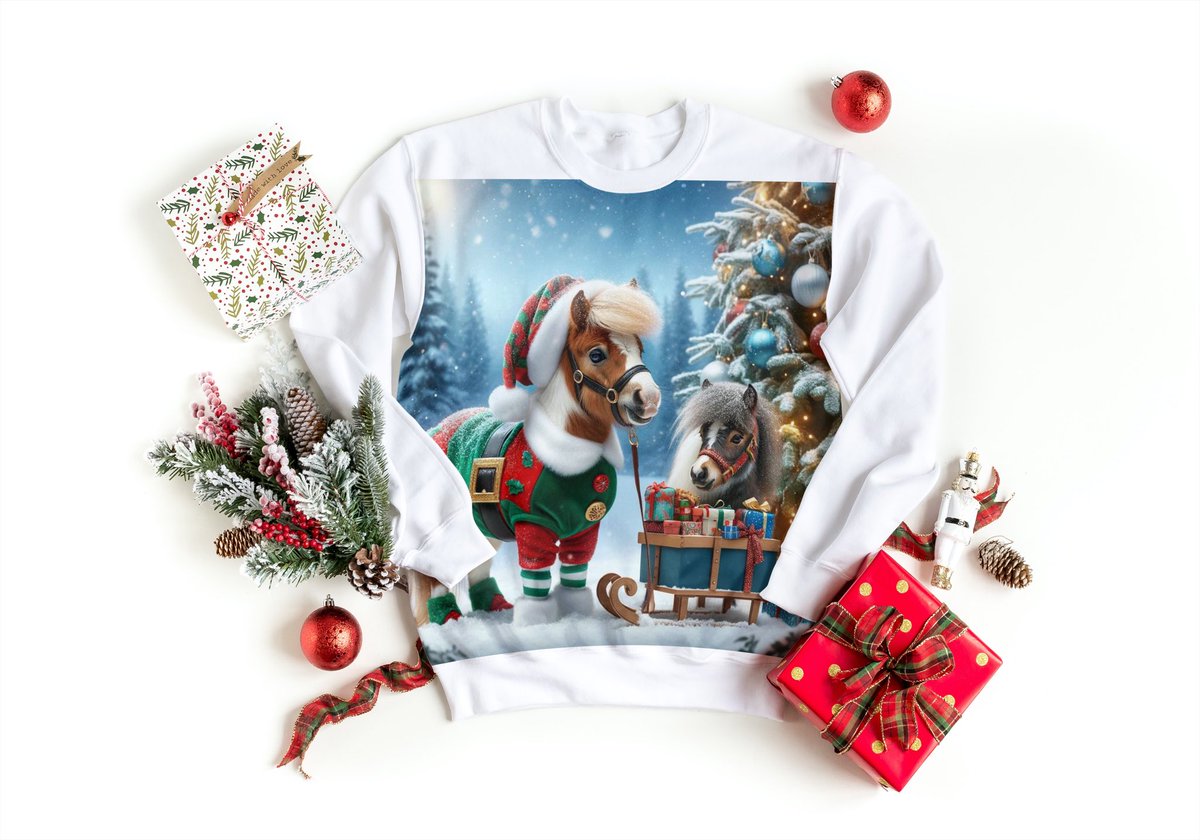 equinapix's tweet photo. 🌟✨ Mini chevaux, maxi magie ! Plongez dans la féerie avec nos pulls #MiniChevauxDeNoël. Du pur bonheur en tricot pour égayer vos fêtes de fin d’année ! 🎁🐴 #MagieDesFêtes #StyleHivernal #pulldenoel https://t.co/Idqv61J6ZD