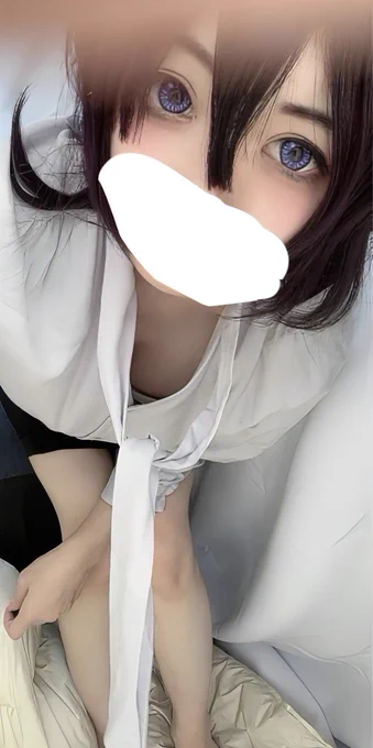 最近イラスト上げられないから自撮りでもアップするか…