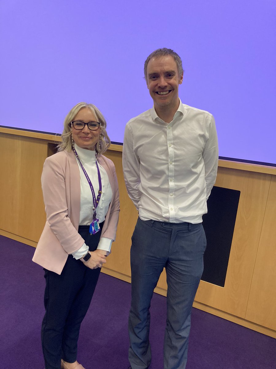 varleyemma81's tweet image. What a fantastic day yesterday at the @outwoodmaths HoD’s conference, meeting @mrbartonmaths. Gave me ‘headache’ on what I want to try first  🤔 😂#SilentTeacher #Variations