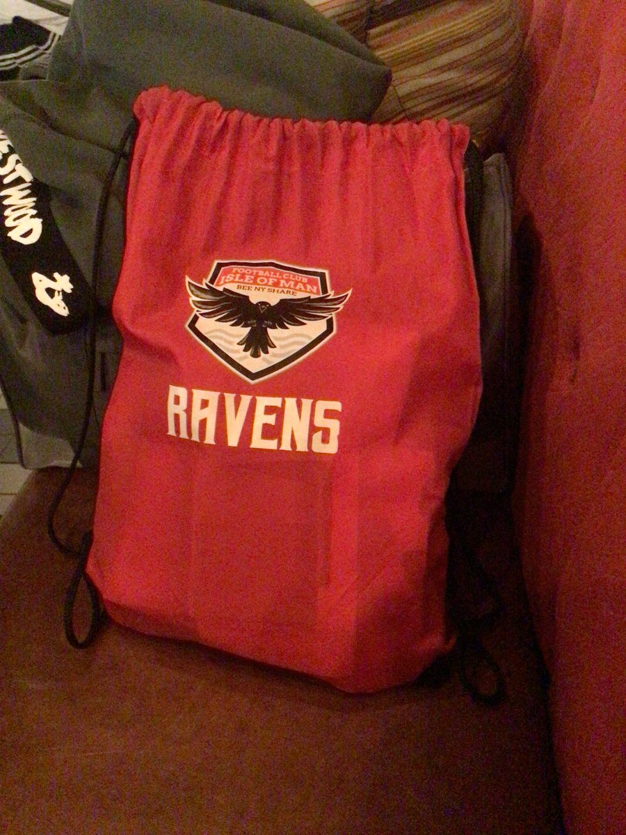Loozy_Lou's tweet photo. Ravens bag is going on holiday.🐦‍⬛🔴⚫️☀️ https://t.co/fT15uUf6k0