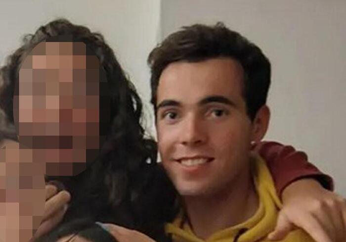 🔵#GiuliaCecchettin L'appello del procuratore capo di Venezia,  Bruno Cherchi, a #FilippoTuretta, l'ex fidanzato accusato dell'omicidio: "Gli consiglio di costituirsi. La ricostruzione dei fatti è importante anche per la sua stessa posizione".