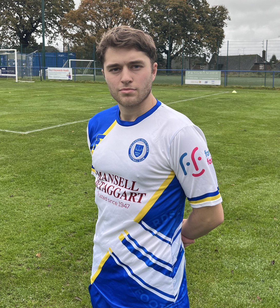 HHTFC's tweet photo. We are delighted to welcome @bencoconnolly to the club!

A striker naturally, Ben has worked under Naim Rouane before and features on the bench for the Heath today

Glad to have you, Ben! 🤝

#HHTFC https://t.co/4ywxykH9Xc