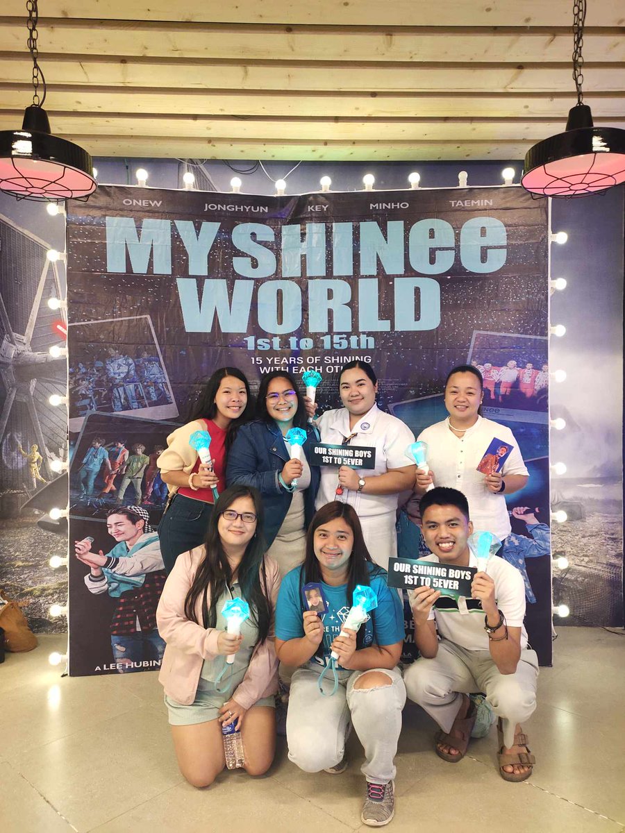 LilFreak_Beshie's tweet photo. MY SHINee WORLD Block Screening

We Bleed Pearl Aqua💎💎💎💎💎

@AlmiraKristel @Cha_Shawol @ItschoiShienlee @JeannieChoi10 @jinkiyupsal @mmellowwinn 

#SHINee @SHINee
#SHINeeWORLD 
#SHINeeWORLDPH
#MySHINeeWorldPHScreening 
#MySHINeeWorld https://t.co/4lS2ohmzBl