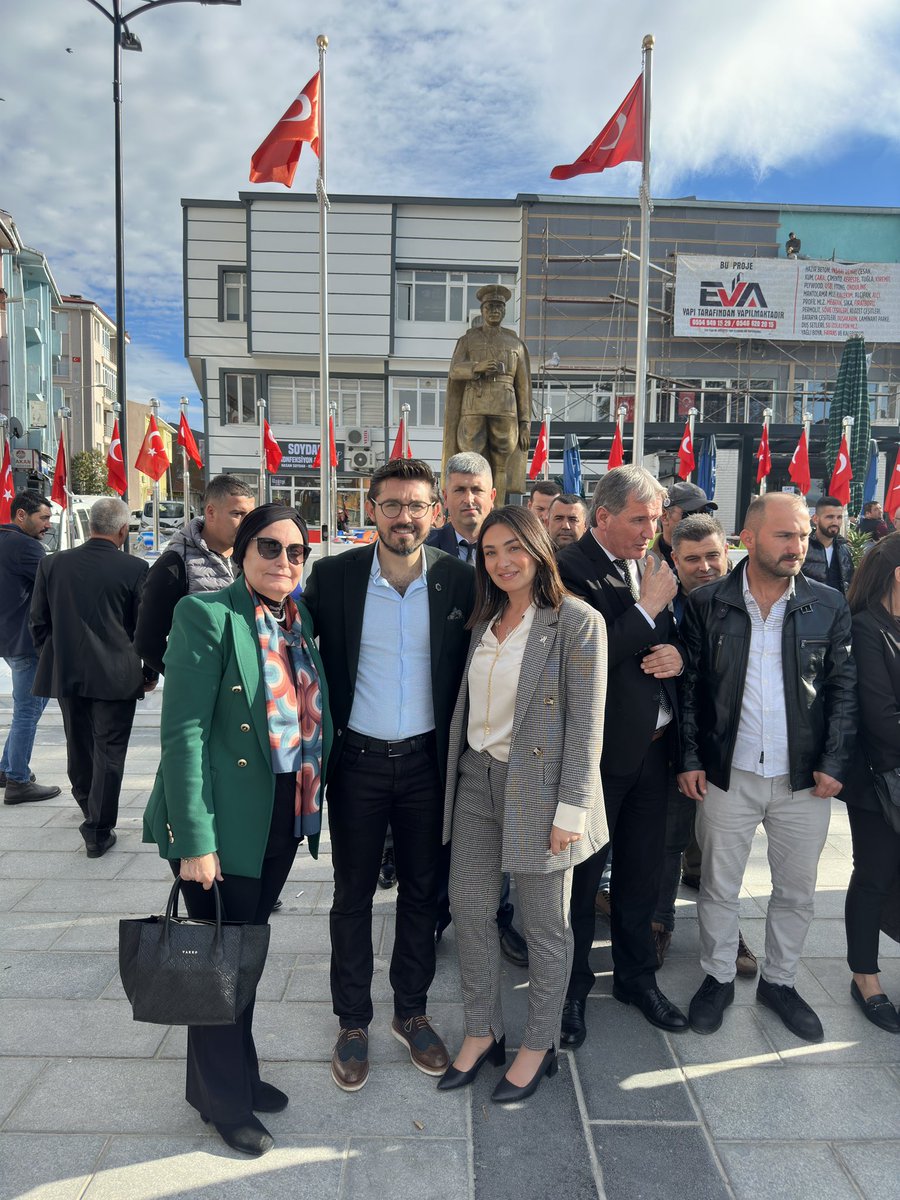 Müthiş bir coşku ve heyecan ile belediye başkanı aday adaylık başvurumuzu yaptık; İpsala’mıza hayırlı olsun🇹🇷
Av. Aybike Şimşek
MHP İpsala Belediye Başkan A. Adayı