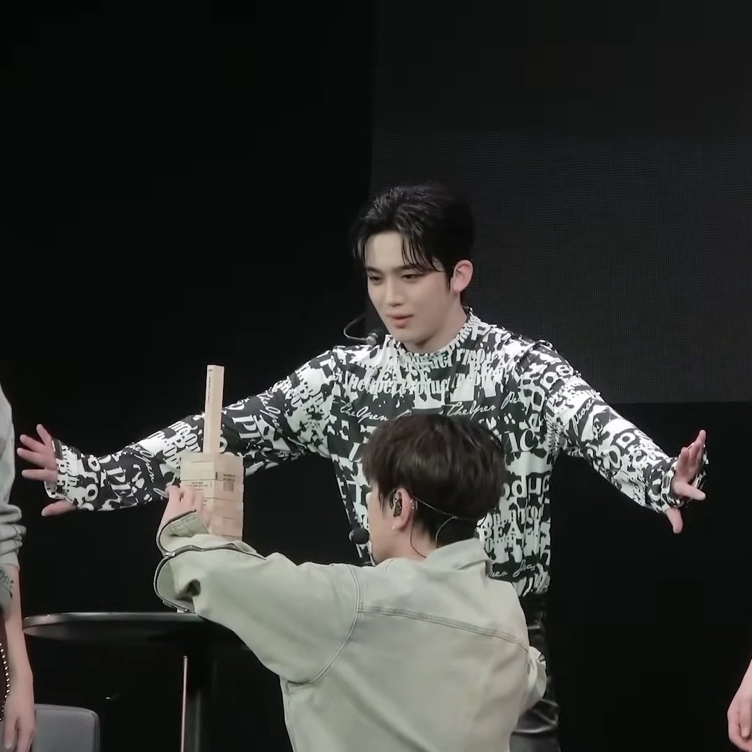 daehyohanpics's tweet photo. 231116 [IMERA] EP.208 Japan Fanmeeting [Eternal Sunshine] Behind

yohan the daehyeon protector   

#장대현 #JANGDAEHYEON #김요한 #KIMYOHAN #위아이 #WEi @WEi__Official https://t.co/snK8gHue6f