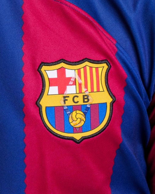 fcbisprime's tweet photo. ○ Soltero/a
○ Casado/a
◉ Enamorado/a del Barça https://t.co/cFqy0v517I