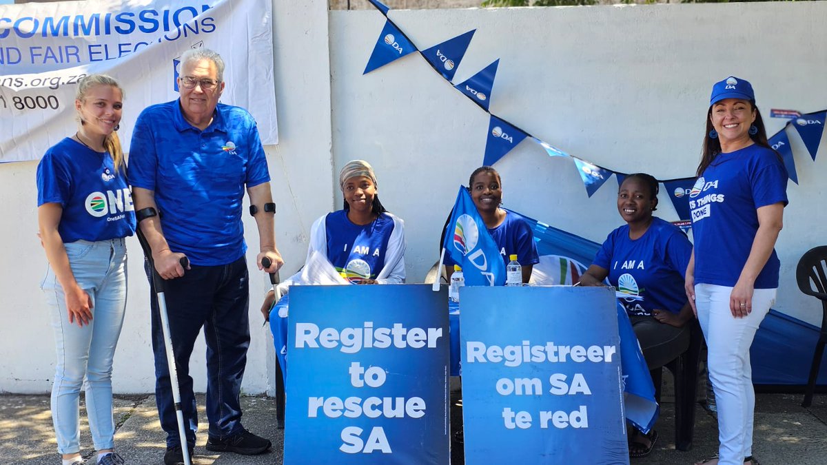 DaecLegislature's tweet photo. 🌟 In the heartbeat of democracy, every moment counts! 🕒@StevensonBobby  is tirelessly leading the charge

The first day of registration is drawing to a close at 5 PM🗳️🇿🇦 Hurry, embrace your power, and register to vote for the DA! 

#PowerToTheRegistered 
#RegisterToVoteDA 🚀🔵 https://t.co/7J1HrMyiSi