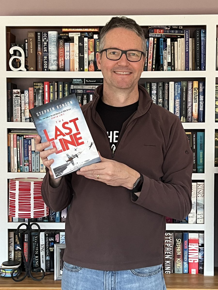 Signed book #Giveaway ! I’ll send a signed first-edition hardback of my debut novel #TheLastLine to the winner, drawn on Saturday Nov 25th. US or UK. The Last Line is a Jack Reacher style crime thriller set in Sussex during WW2. Like, Follow me, and repost! 3… 2… 1… Go!