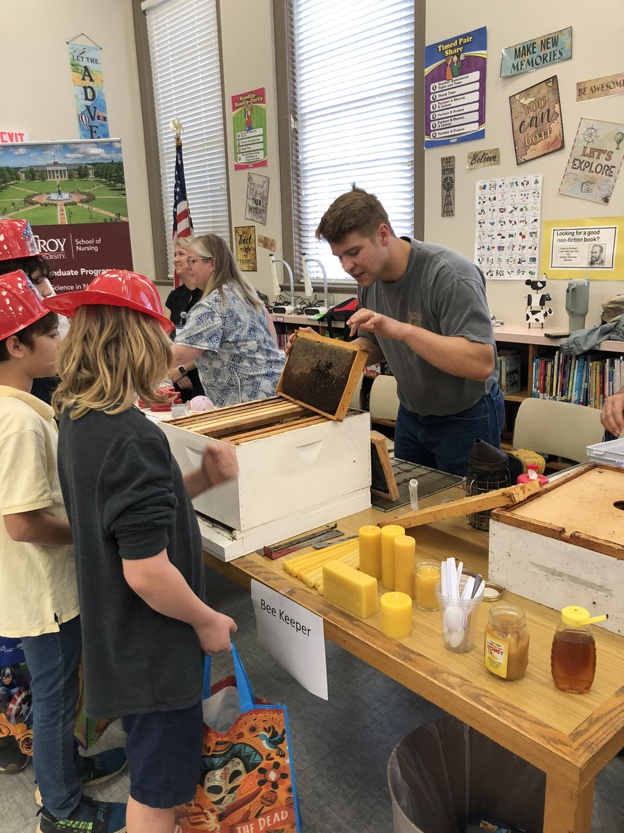 PintlalaElementary tweet media