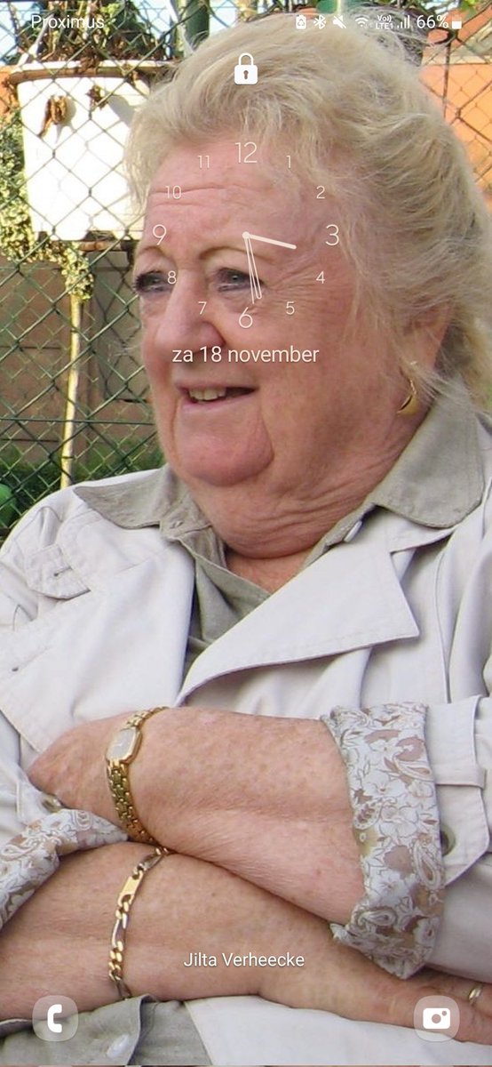 jiltaxx's tweet photo. show us ur lockscreen or seven years of bad luck…. https://t.co/CijhFV0plx