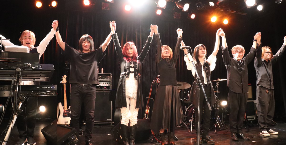tagtag0910's tweet photo. #伊吹瑠香 #Cruelshe #高月レイ #横浜minthall 瑠香さんと亜矢さんのそれぞれの思いが伝わって感激しました。いつまでも素敵な音楽を伝えてください。高月レイさん一段と美しくなっていた。 https://t.co/GUOIC27fPQ