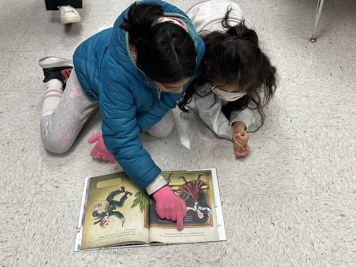 It’s always fun hanging out with Mrs. Washington’s firsties enjoying a good read! <a href="/HuntersWoodsES/">Hunters Woods ES</a> <a href="/FCPSRegion1/">FCPS Region 1</a> #bookbuddies #4thgraderocks #readingisFUNdamental #studentmentors