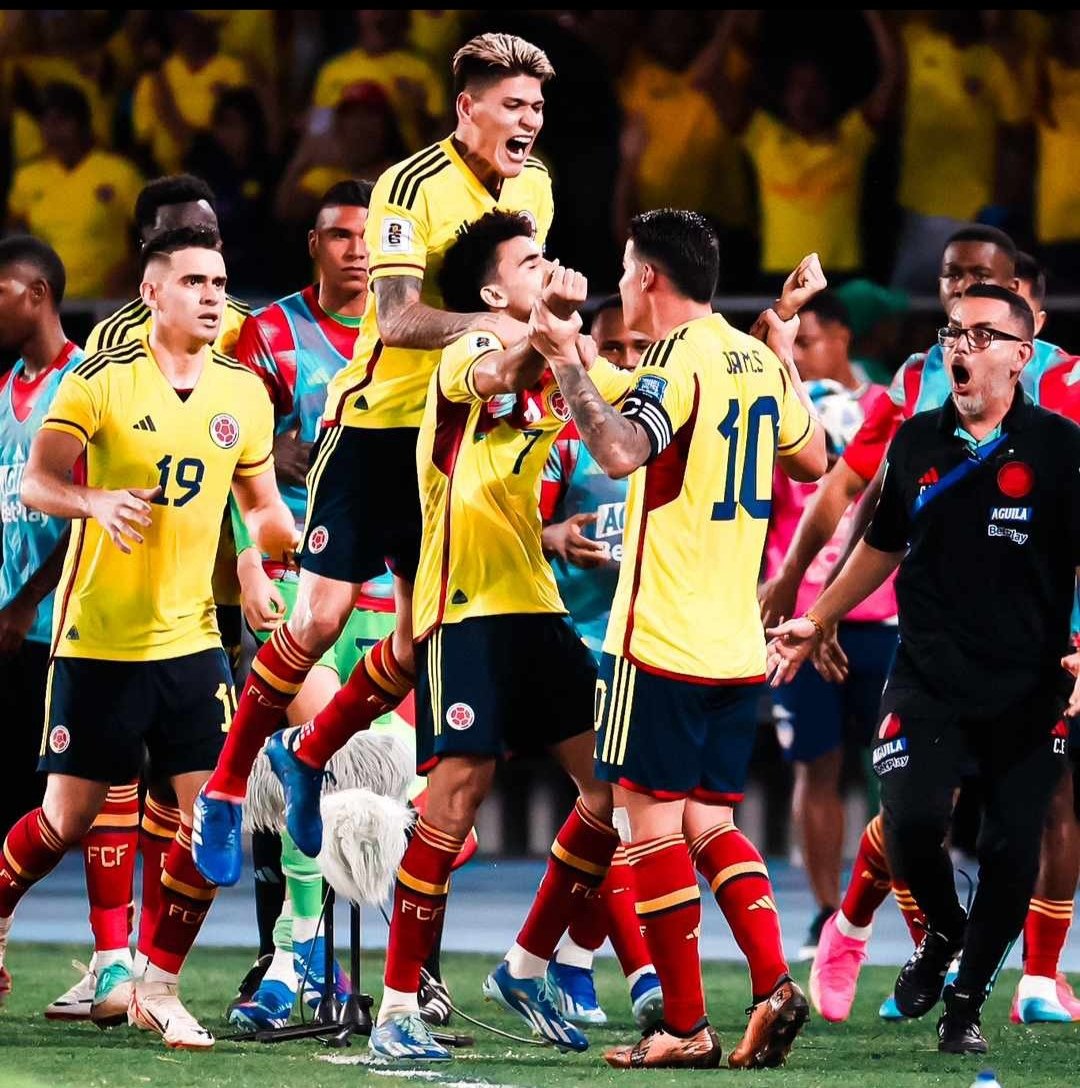 PTiburona's tweet photo. #PTDATA
🇨🇴💪🏼Luis Díaz ha logrado (en 3 minutos y 45 segundos) el doblete más rápido de un rival contra Brasil en TODA la historia de las Eliminatorias. Vía @2010MisterChip https://t.co/uDWkklZbfM