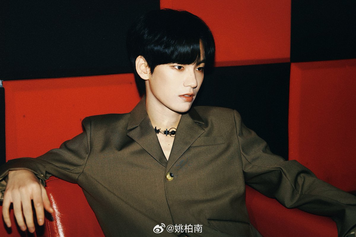 double_m_stitch's tweet photo. 창사 월브레이커 고생했어❤️ 공연있고 무대있을 때 마다 너무너무 기특해 언제 이렇게 많이 컸지 기특해 진짜로ㅠ 요즘따라 이런 생각 더 많이 드는 것 같아ㅠ 밍밍이가 앞으로도 이렇게 오래오래 무대했으면 좋겠다❤️
#姚明明 #YAOMINGMING #야오밍밍 #요명명 #姚柏南 #YAOBONAN #야오보난 #요백남 https://t.co/dAI51EHADv