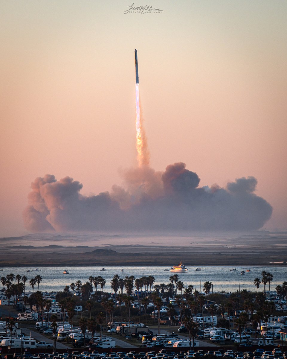TrevorMahlmann's tweet photo. Starship Flight 2🚀 https://t.co/r0EgdbeDNM