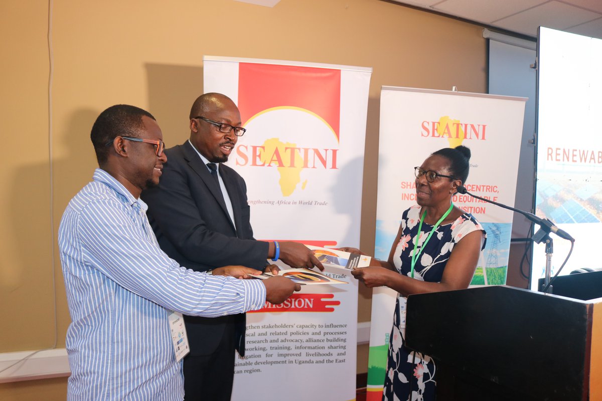 SEATINIUGANDA's tweet photo. Dr. Brian Isabirye , Commissioner Renewable Energy
@MEMD_Uganda together with Ms. Jane Nalunga,ED
@SeatiniU and @rosaluxstiftung have officially launched a study on the Influence of thr European Union in Energy Transition Debate and Implications for Africa during #REC23 https://t.co/YCg8fgT3OT