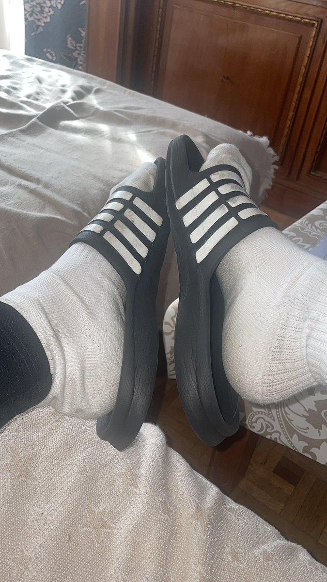 dminatorsalex's tweet photo. Algún sumiso financiero que me mande dinero a cambio de humillarle! 
Some financial submissive who sends me money in exchange for humiliating him!
#FinDom #gay #humillation #money #cashmaster https://t.co/Un1ah4MBas