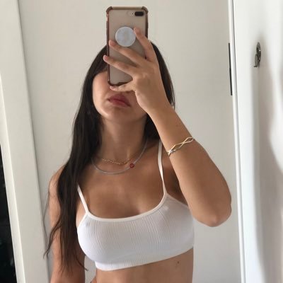 Biraz paraya ihtiyacım var ciddi kişiler yardımcı olabilir mi boş yapanlar engel