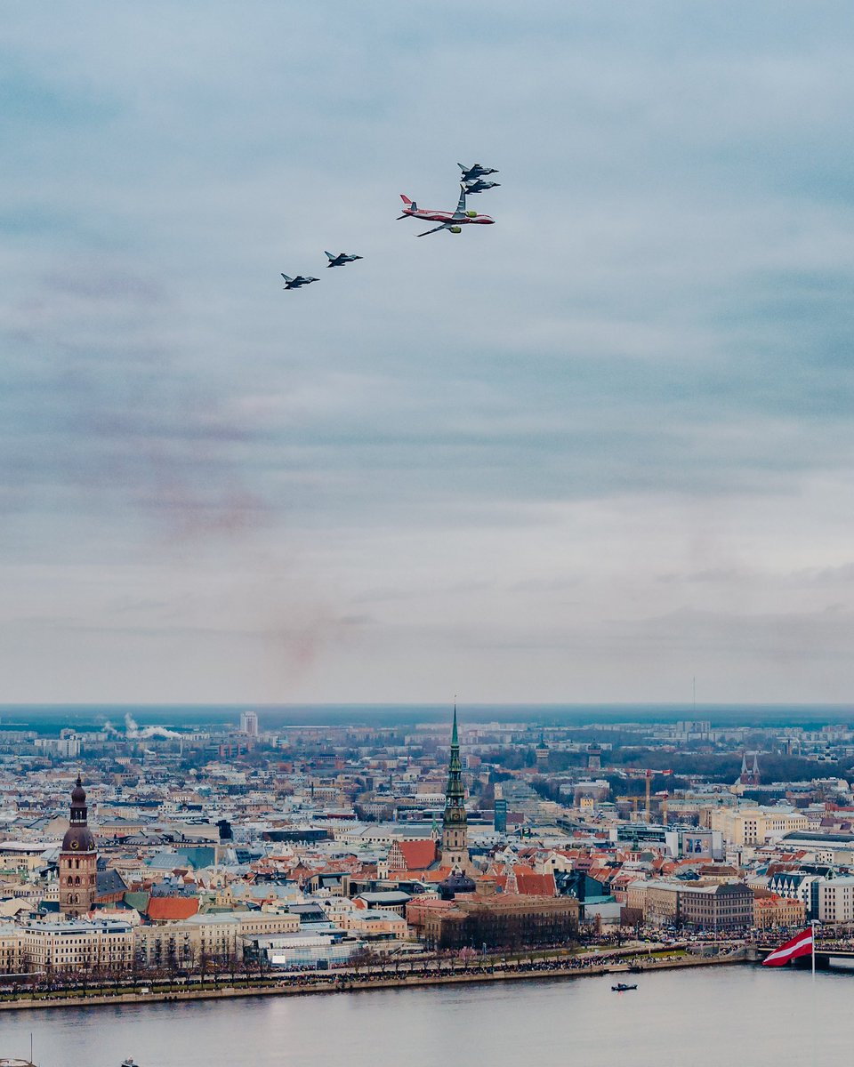 Latvijai 105 🇱🇻✈️ Ar patiesu godu arī šogad piedalījāmies svinīgajā parādē, veicot unikālu zemo pārlidojumu pāri Daugavai. Saules mūžu Latvijai!
 
Latvia 105 🇱🇻✈️ We were honored to participate once again in this year’s parade with a unique low pass flight over our home.