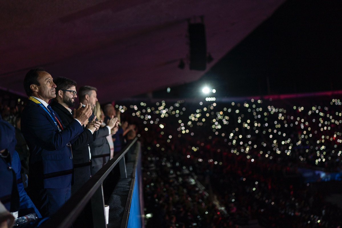 Qué alegría inaugurar los Juegos Parapanamericanos y ver a tanta gente apoyando a nuestros deportistas. 

A seguir viviendo la fiesta de #Santiago2023 y alentando al Team ParaChile! 🇨🇱 #ElLegadoComienza