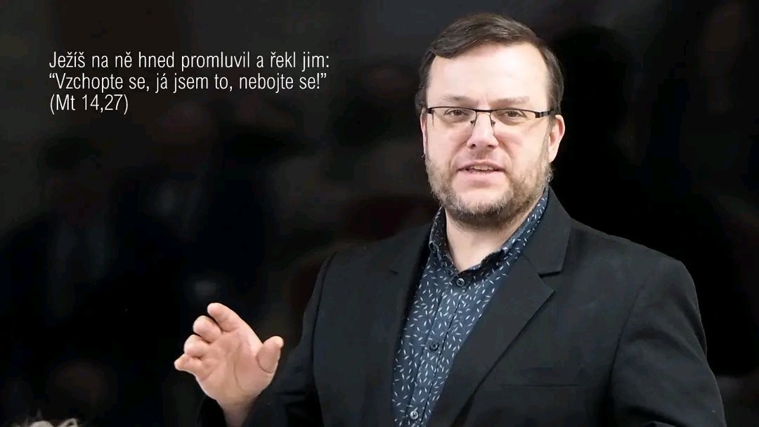 ati_cz's tweet photo. Při příležitosti listopadové konzultace studentů ATI přednesl v rámci bohoslužby povzbuzující kázání Vítězslav Chán, jeden z našich nejdéle učících aktivních učitelů. Slova o naději a pokoji v rozbouřených dobách naplněných strachem jsou stále aktuální... https://t.co/zybscF4LC7