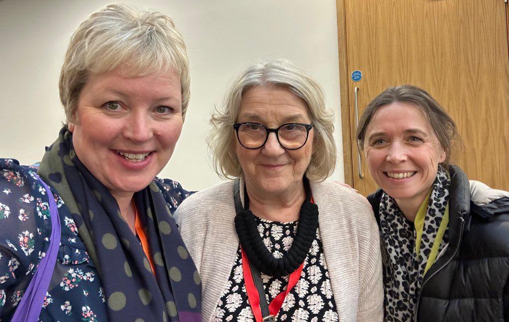 GayliWog's tweet photo. Fantastic, inspirational #UKONS2023 conference. Delighted to finally meet the wonderful @philippajj “Acute Oncology is everyone’s business!”
@egglestoneuk @NCICNHS #UKONSmembers https://t.co/wcxr0Gsgv7