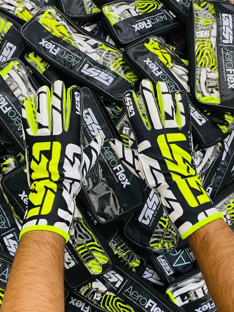 gomezsimracing's tweet photo. Some factory pics of our new GSI AeroFlex gloves! First up the “Interlock Logo” glove. We will begin with 4 long glove designs and 1 short glove in the line up. Highly breathable, highly flexible with each design having a unique grip design! 🥳 https://t.co/m1kt2hr5BV
