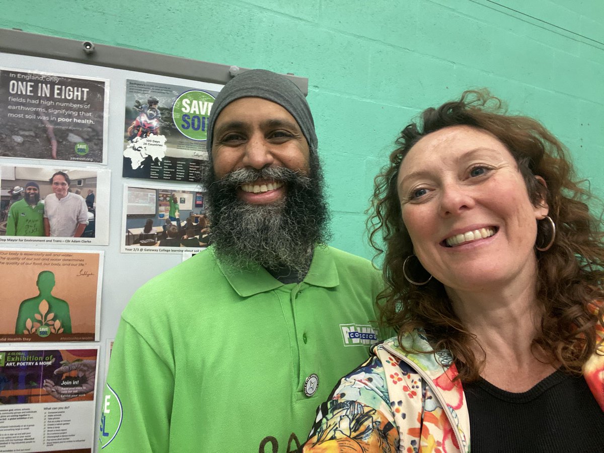 RoisCavanagh's tweet photo. What an incredible event organised by @ActionLeicester  for @friends_earth #UnitedForWarmHomes action day! So much solidarity around the stark choices many families are making around heating and eating! ✊✊✊ https://t.co/3AyUl4CeYS
