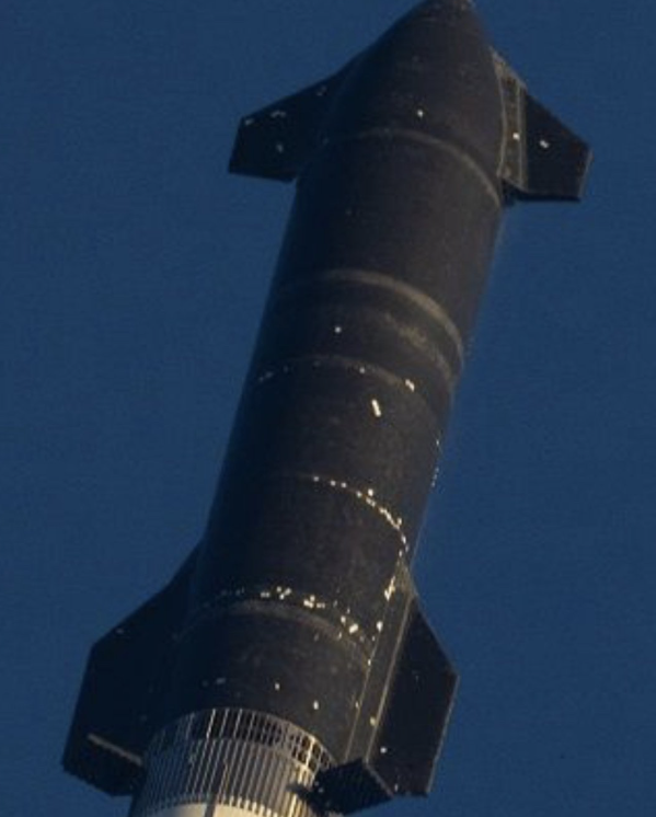 TechSpatiales's tweet photo. Bon, peut-être qu'il a bien fait de ne pas rentrer dans l'atmosphère finalement... https://t.co/GbYzJZKg3o