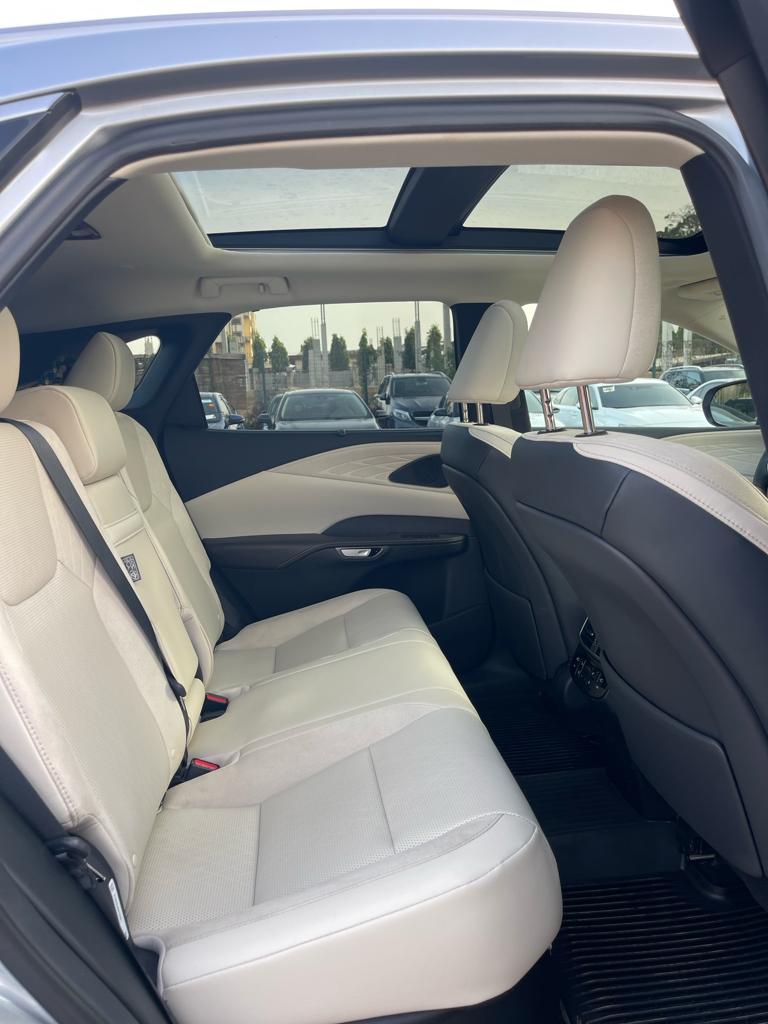 spade688's tweet photo. Lexus RX350🔥🔥🔥
2023
144m only https://t.co/3MJCMR9PRG