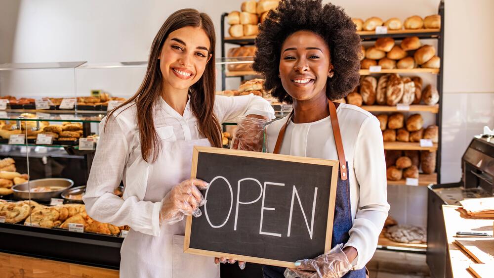 Bizprofitpro's tweet photo. Dream of becoming a business owner? 💼 Even with no money upfront, it's possible! Find out how to structure a deal and grow your way to success. 

Dive into our comprehensive guide: [https://t.co/WeyjuBrWLZ] 

#Entrepreneurship #NoCashNoProblem https://t.co/ZKaovVkrSO