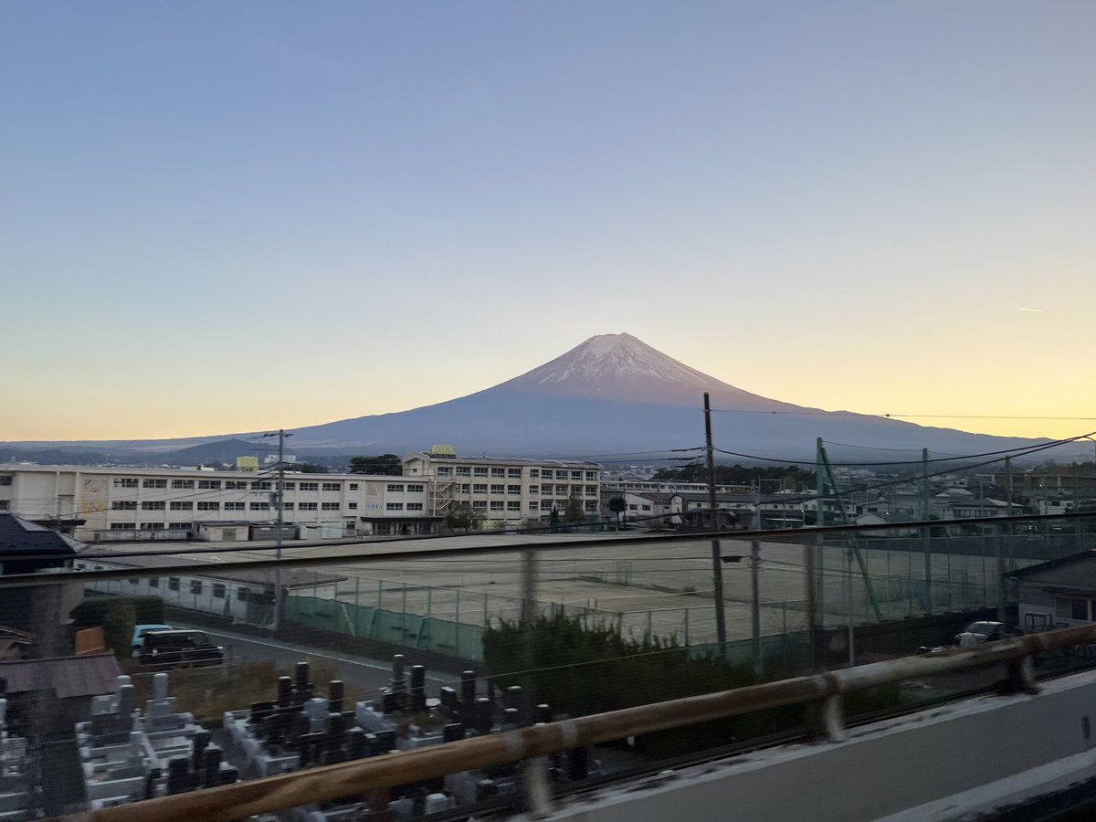 I’m still dreaming of being on a trip with you.
I wanna take you somewhere I like and hope you’ll like it too.
To be honest, you’re gonna like it.
As you were, like always.