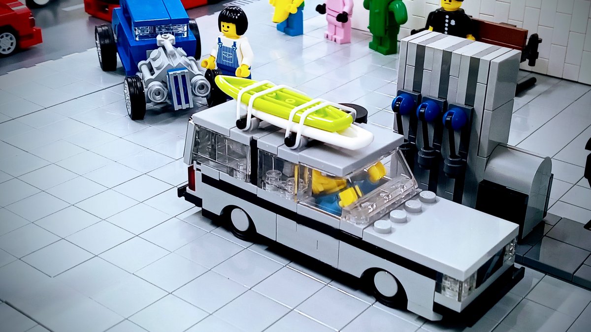 ritsumei_lego's tweet photo. 【ついに明日開催！】
今年も衣笠キャンパスの学祭でレゴ作品の展示を行います🙌

日時：11/19(日) 11:00〜17:30
場所：立命館大学衣笠キャンパス 諒友館RY308

部員の制作したオリジナルの作品や制作秘話を展示しますので、ぜひお越しください！

#立命館大学レゴ部
#りつめい学祭 
#立命館大学
#レゴ https://t.co/VbxGOQj1bN