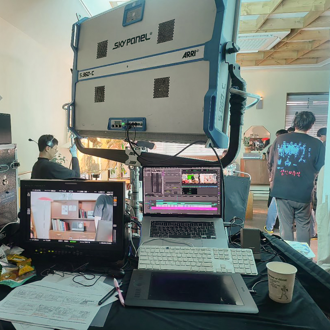 MediaComposer's tweet photo. 🎬 On set editing
📷 https://t.co/ysMuKYoq5z
▶️ https://t.co/f1sv8KvY1z
#avidmediacomposer #onsetediting #behindthelight #editor #setlife #mediacomposer #avid https://t.co/EtBEzHnzqN
